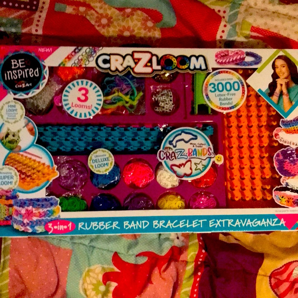 Barely used “Cra-Z-Loom” rubberband bracelet maker